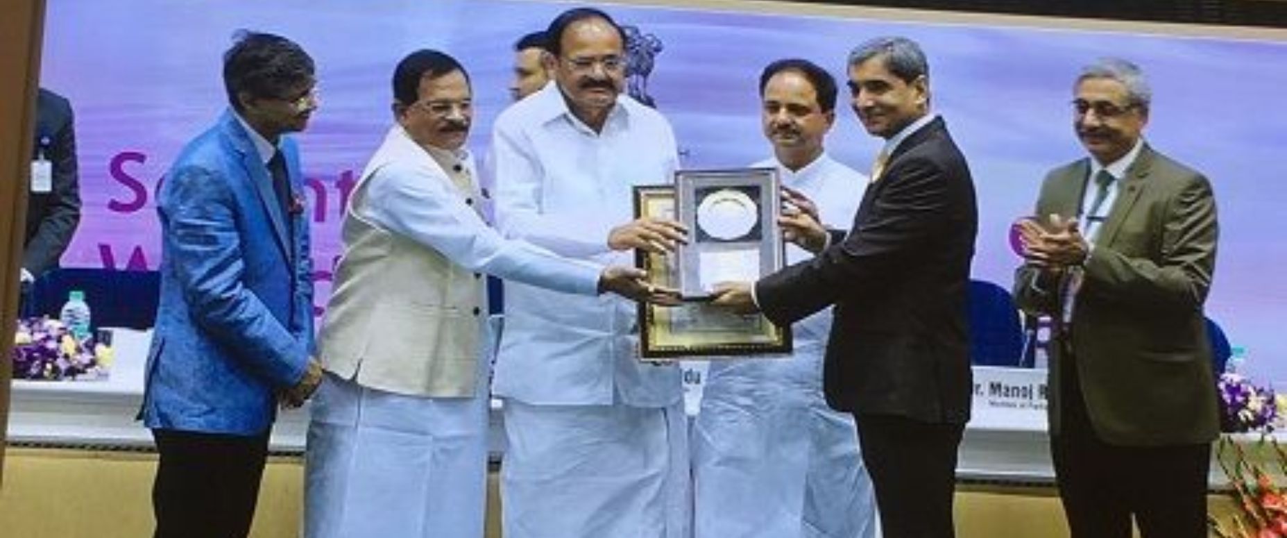 Dr Rajesh ShahL ife Force Award from Vice President